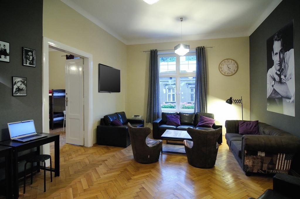 Hollywood Hostel Krakow Exterior photo